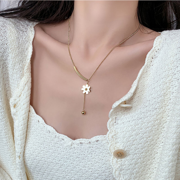 MJ05210 Daisy Necklace