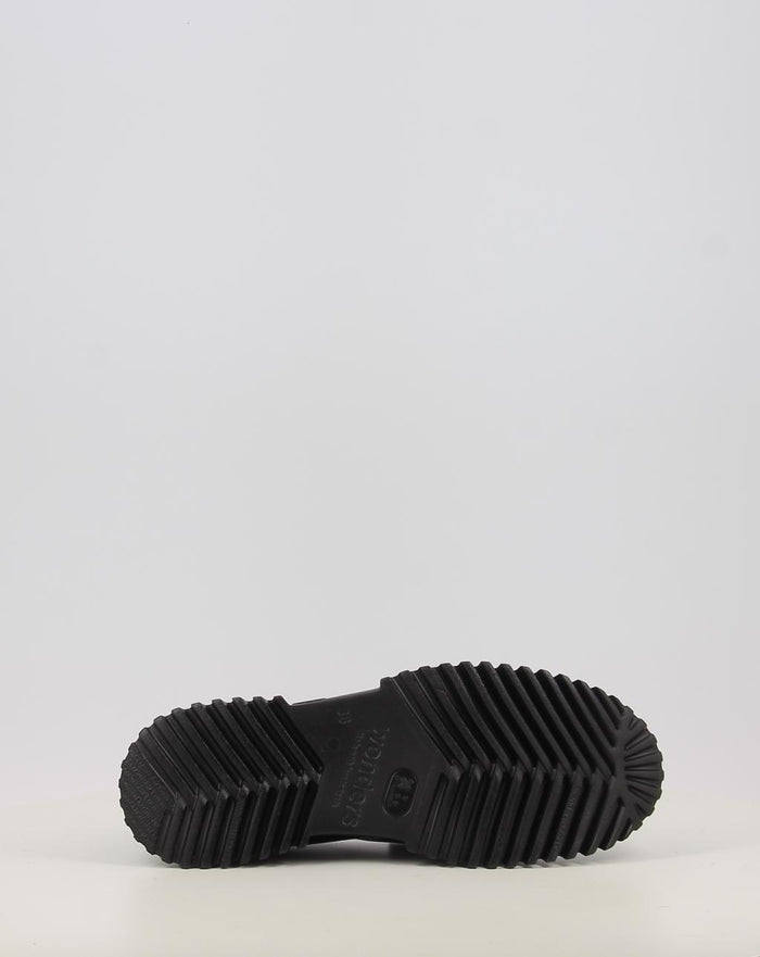 A 4402