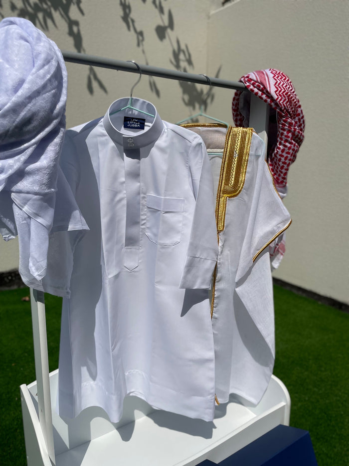 Deluxe Baby Boy Thobe Gift Set | White Bisht 0-12 Months - 4 Items