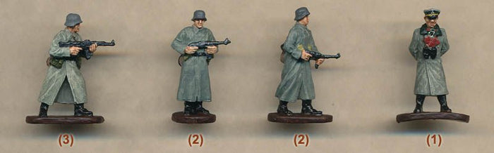 Caesar Miniatures 1/72 German Army w/ Field Great Coat - Combat Miniatures
