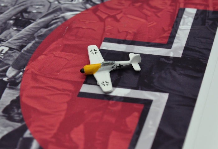 Custom Painted German FW - 190 Fighter in White - Combat Miniatures