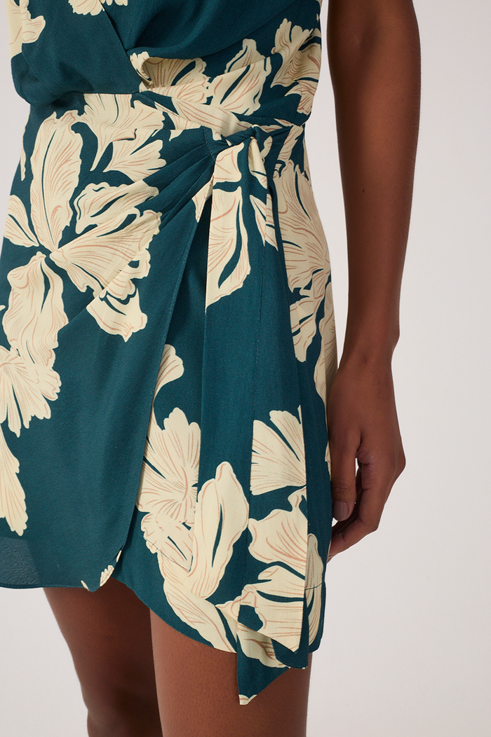 Green Pétala V Neck Wrap Mini Dress_6