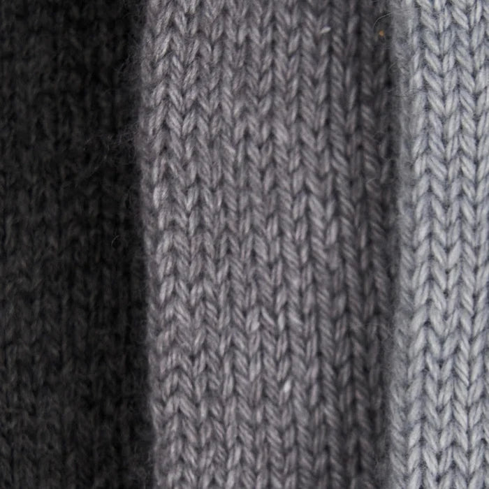 Merino Wool and Recycled Poly Gloves in Black