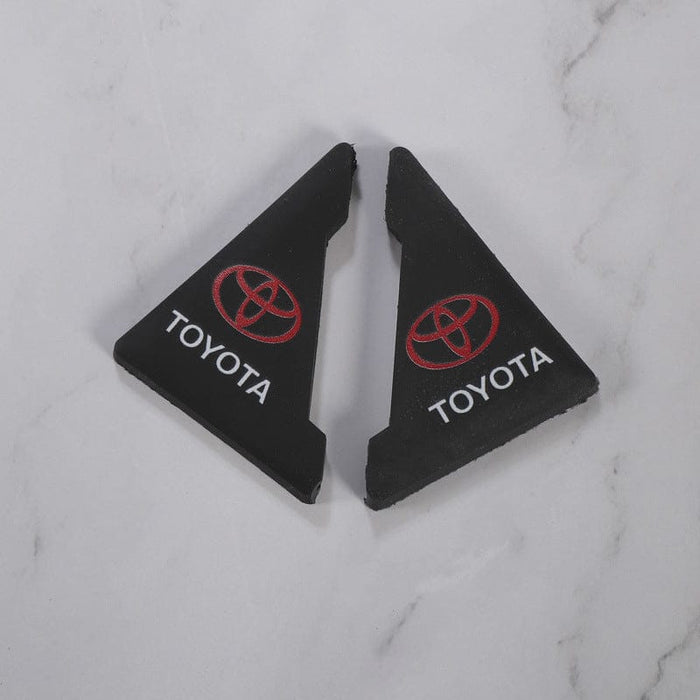 Toyota / 4 pieces