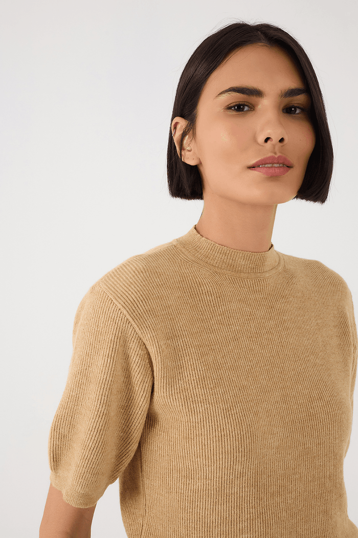 Off-White Short Sleeve Crew Neck Tricot Blouse_4