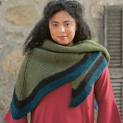 Outlander Knitting: The Official Book of 20 Knits edited by Kate Atherley