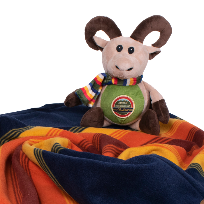 PENDLETON-LONG-HORN-SHEEP-DOG-TOY-GRAND-CANYON-NATIONAL-PARK