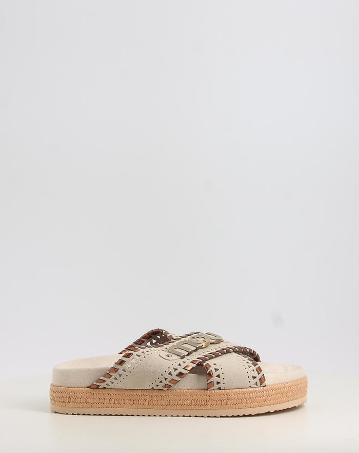 CRISS CROSS SANDAL METSTITCH