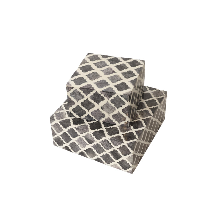 SERIES 23 - CHARCOAL CLOVER