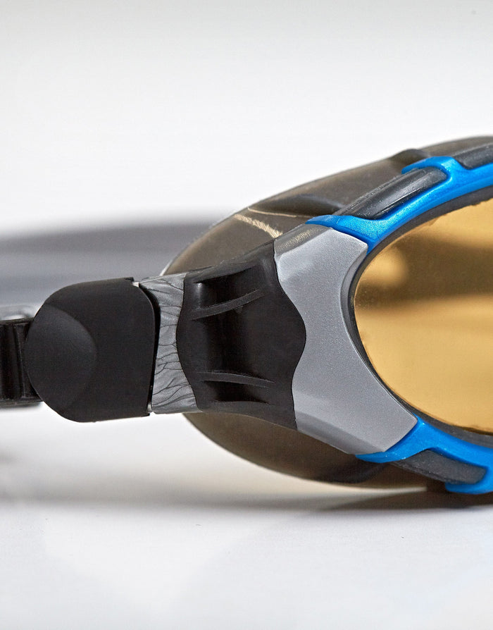Zoggs Predator Flex Polarized Ultra Reactor blue gray goggles